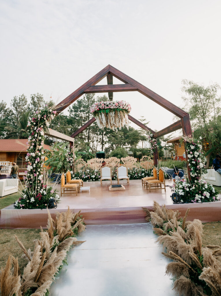 Traditional Wedding Shoot at Tali Temple Calicut - Kerala State Award Winner