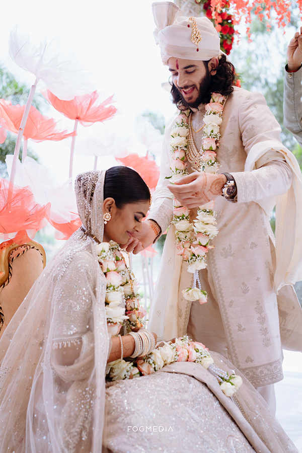 Pre-wedding photoshoot in Kannur with a romantic couple